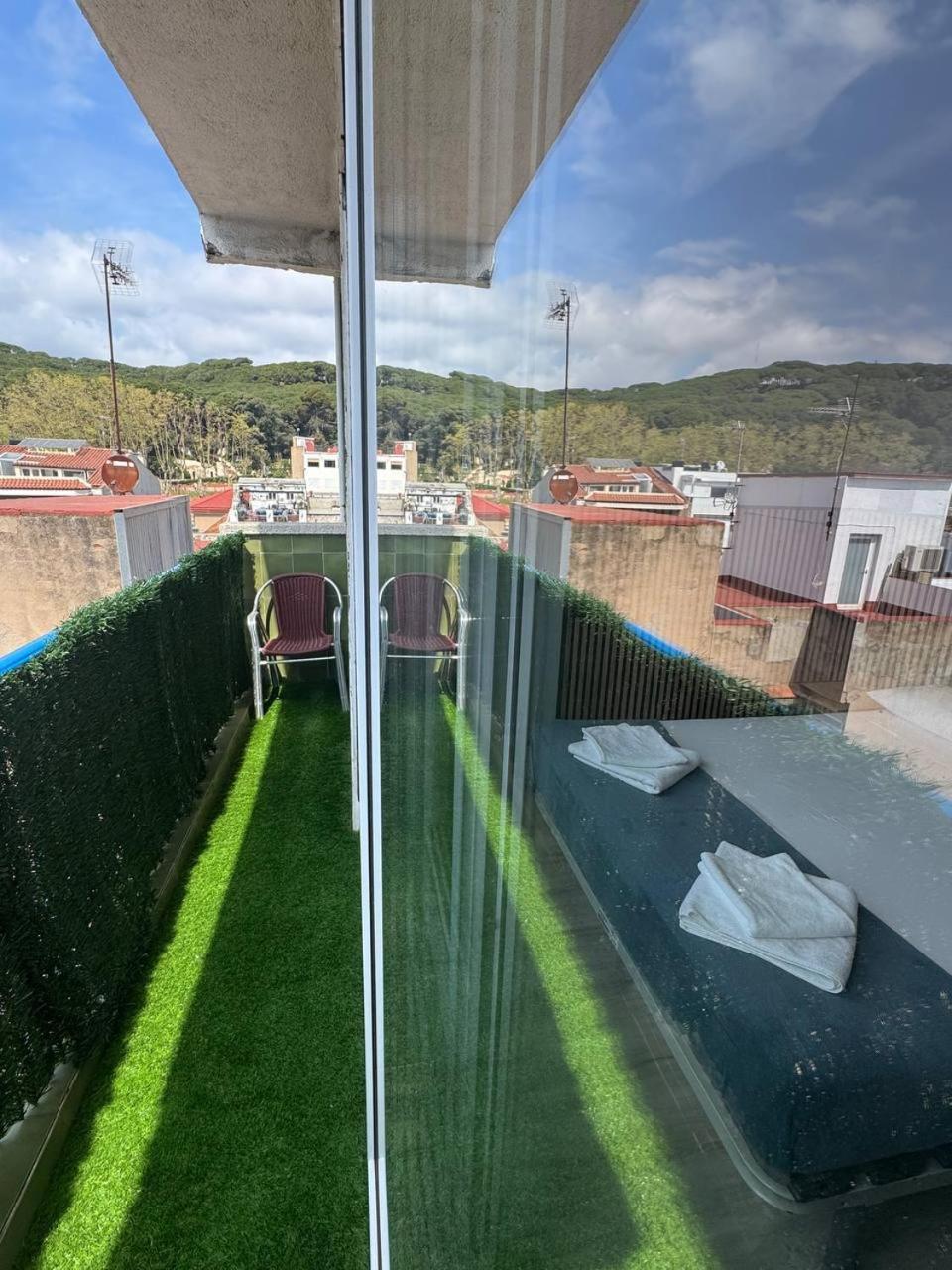 Colibri Hotel Calella Exterior foto